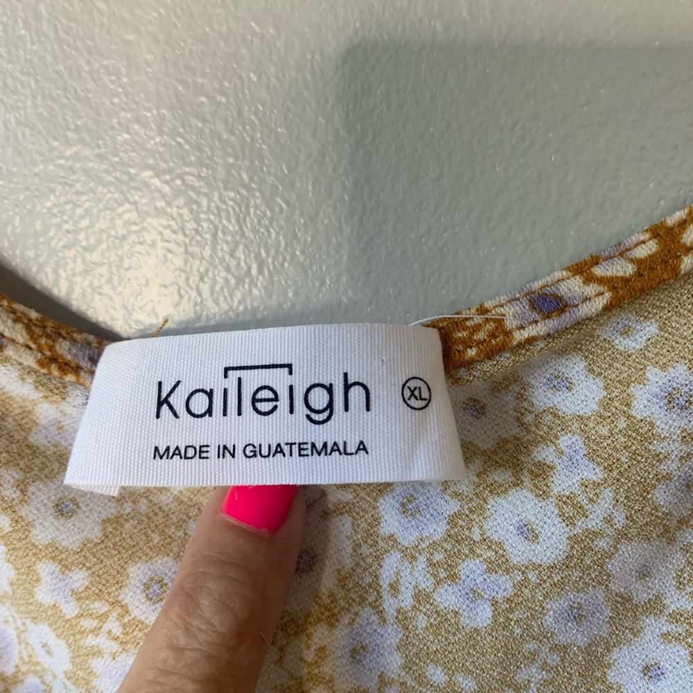 Kaileigh Yellow Floral Dress - Picture 2 of 6